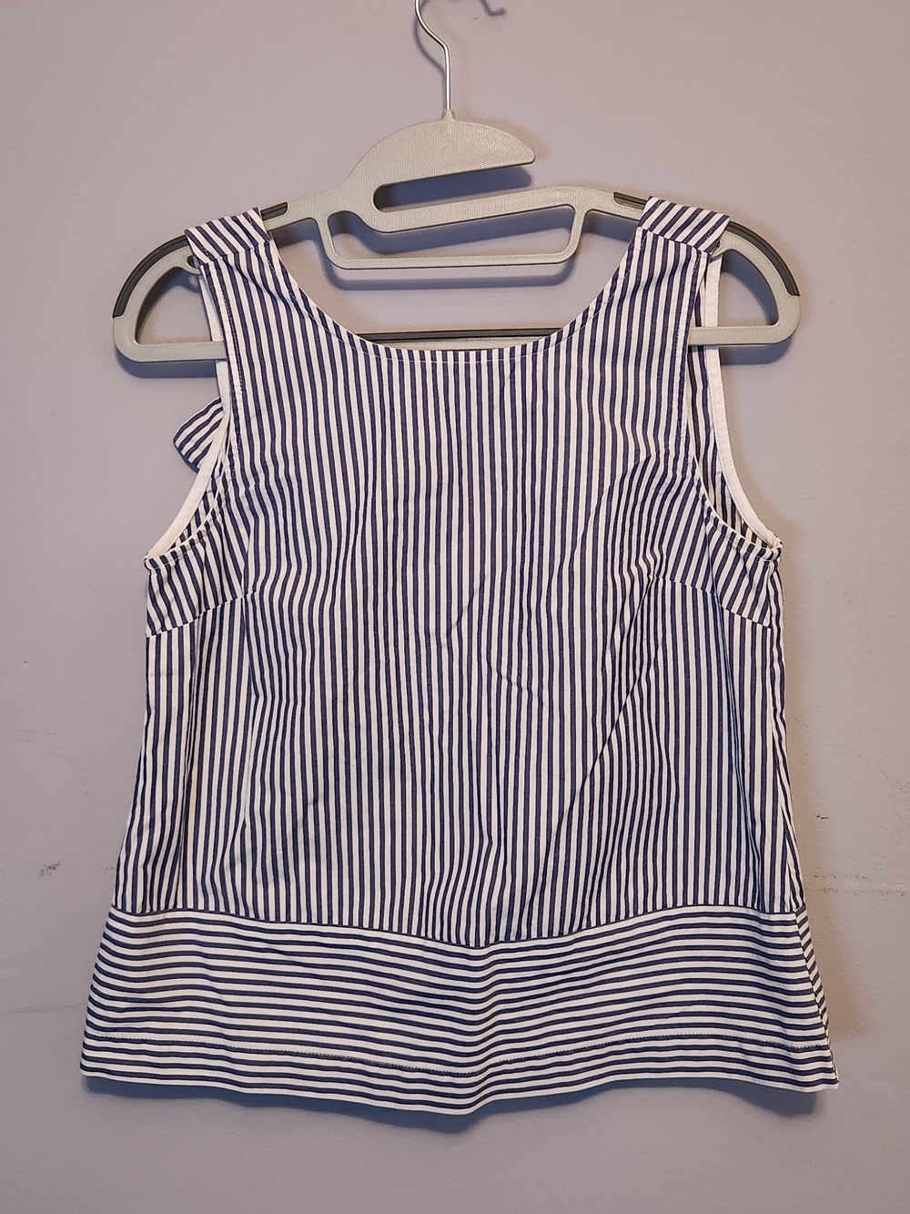 Vineyard Vines Navy and White Striped Sleeveless Tank Top